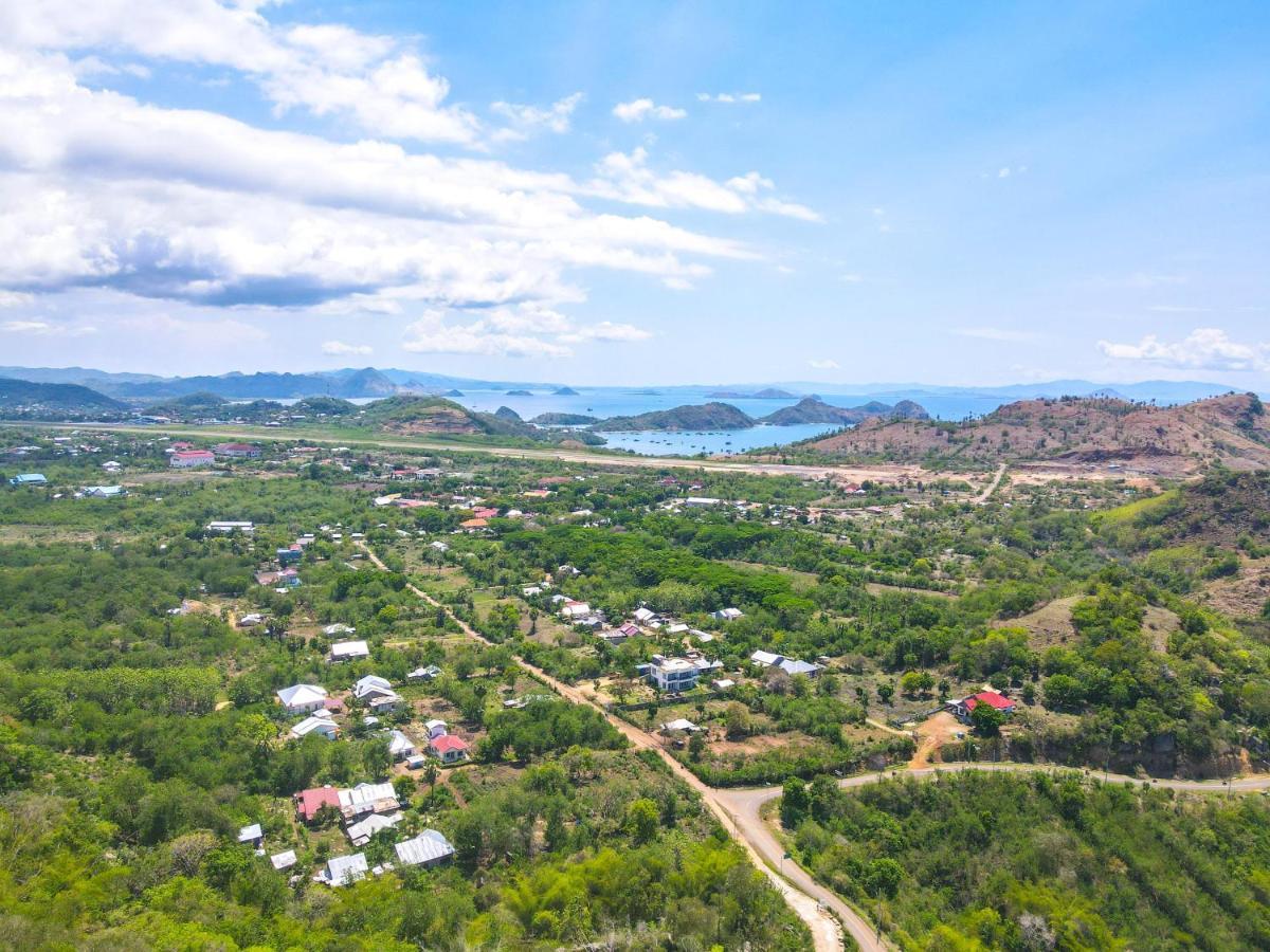 Theodor Hotel Labuan Bajo Zewnętrze zdjęcie