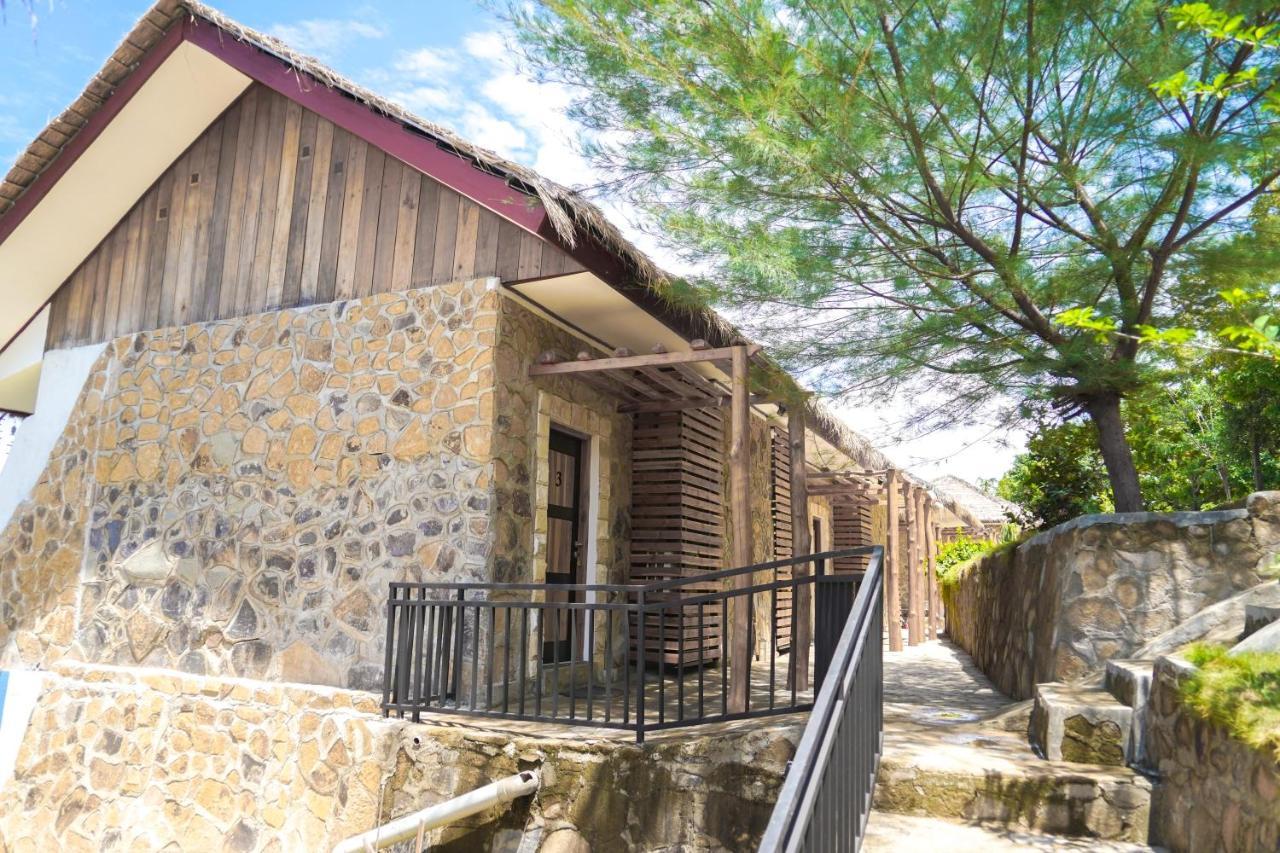 Theodor Hotel Labuan Bajo Zewnętrze zdjęcie