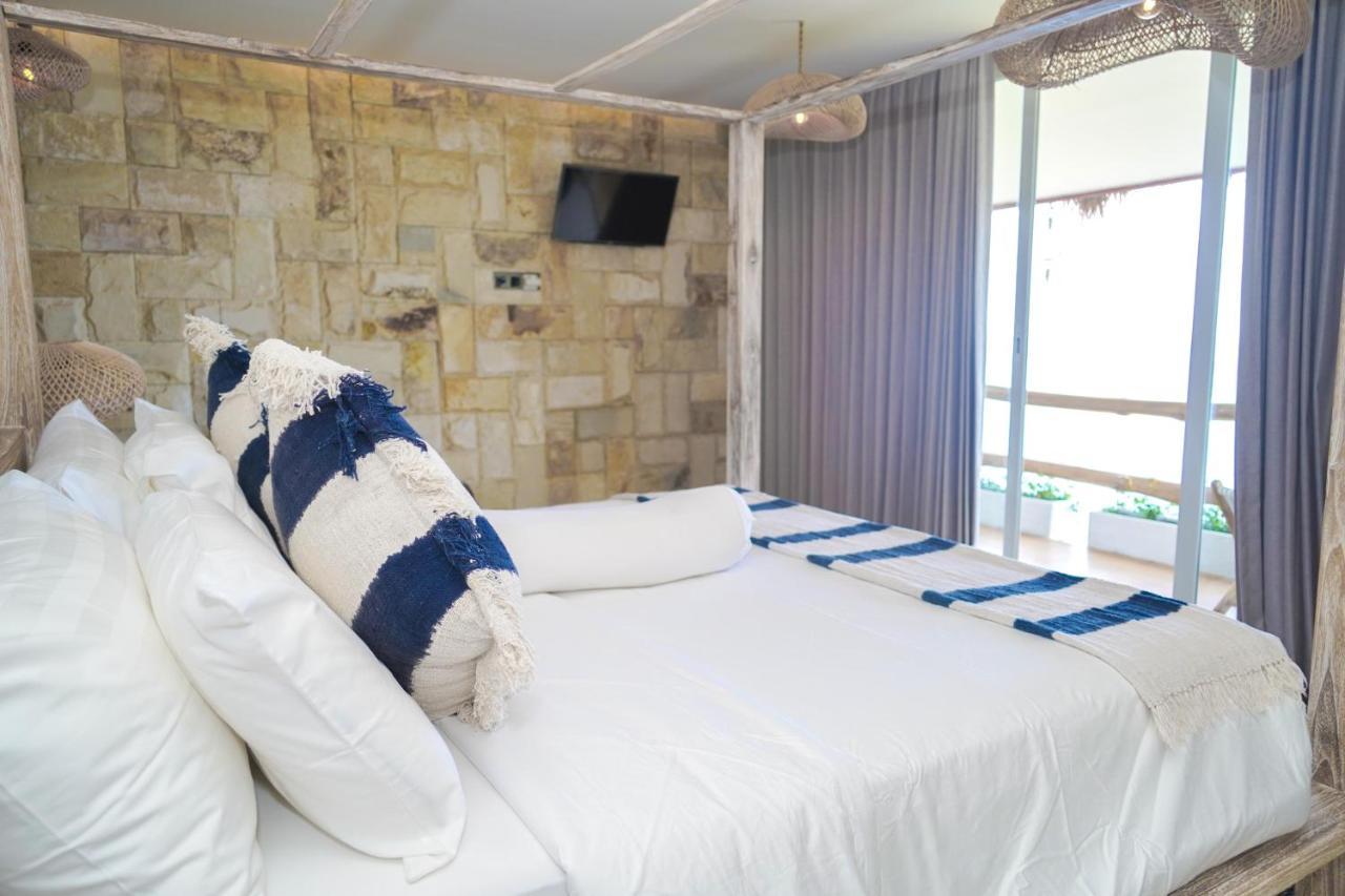 Theodor Hotel Labuan Bajo Zewnętrze zdjęcie