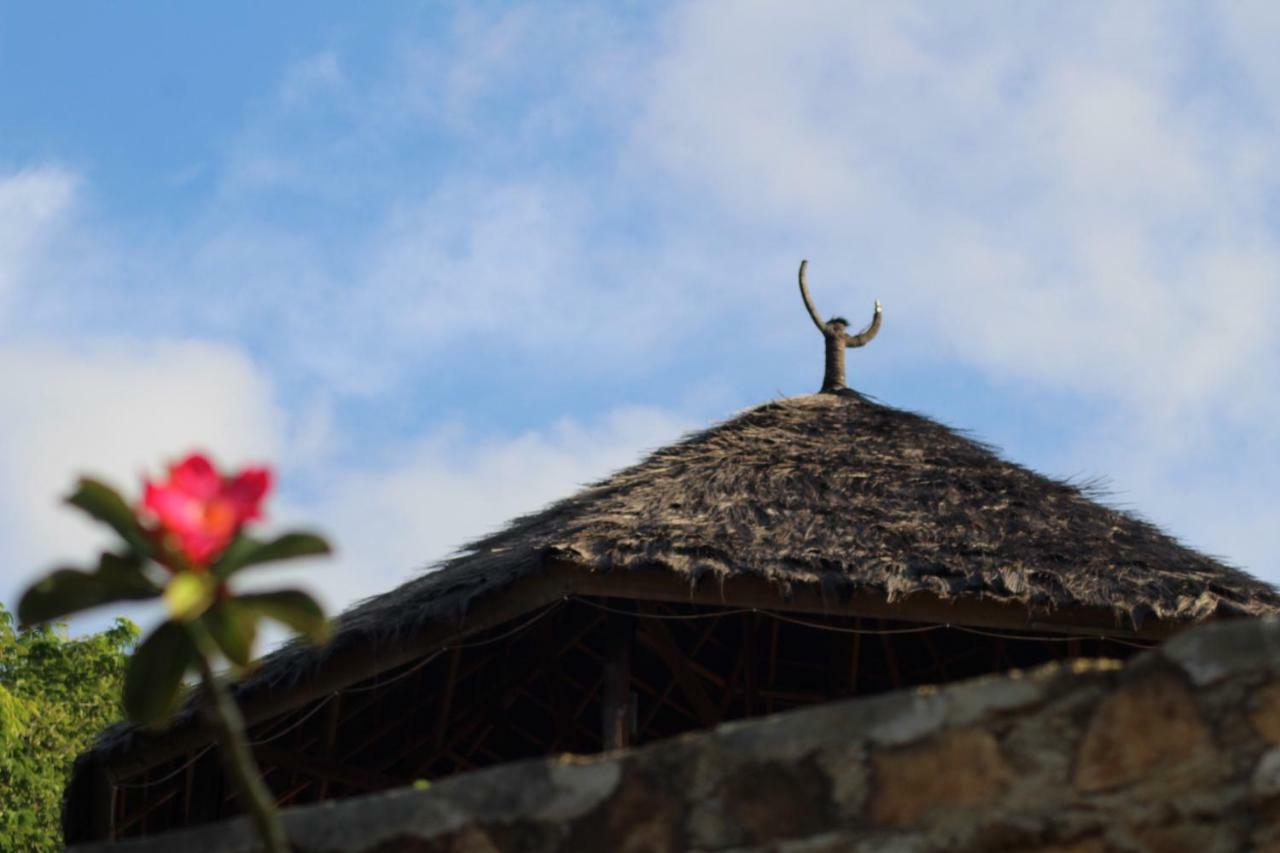 Theodor Hotel Labuan Bajo Zewnętrze zdjęcie